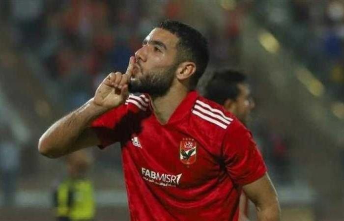 وكيل أحمد قندوسي السابق يكشف كواليس انتقال اللاعب إلى الأهلي